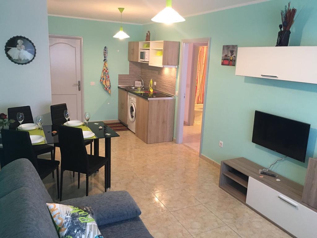 Brujula Company Apartment Corralejo Exterior photo